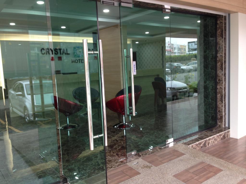 Crystal Garden Hotel - Seri Kembangan Bagian luar foto