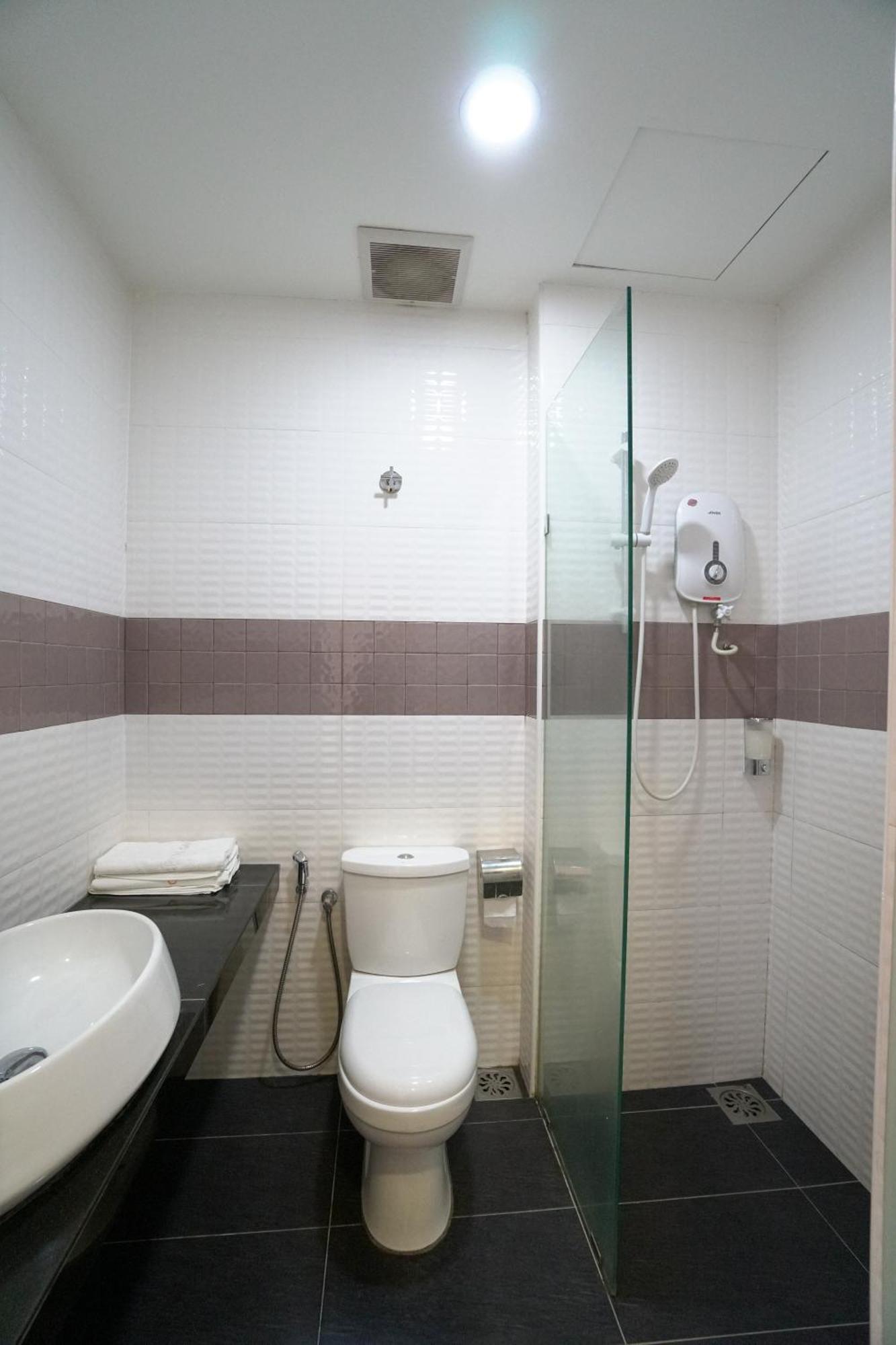 Crystal Garden Hotel - Seri Kembangan Ruang foto