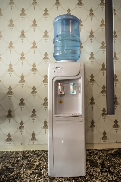 Crystal Garden Hotel - Seri Kembangan Bagian luar foto