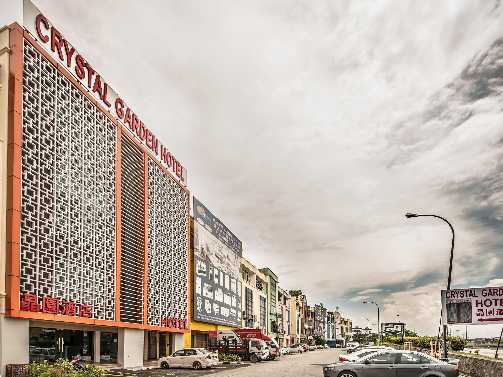 Crystal Garden Hotel - Seri Kembangan Bagian luar foto